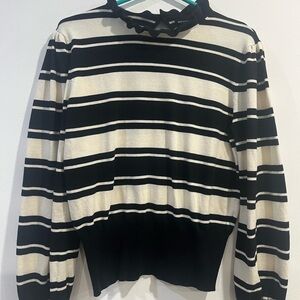 Who was wear women sweater size L